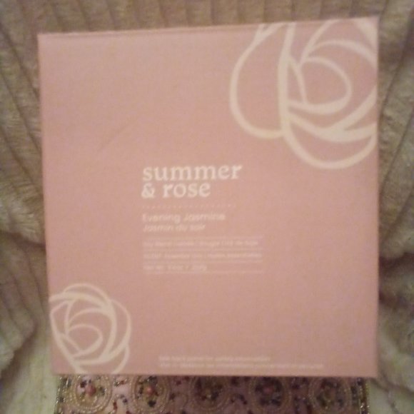 NEW IN BOX EVENING JASMINE CANDLE BY SUMMER & ROSE - Picture 2 of 3